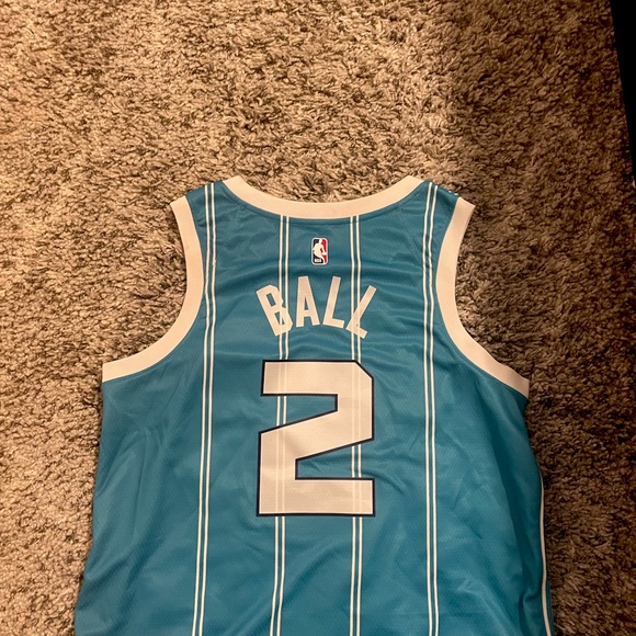 Lamelo Ball Jordan x Nike Charlotte Hornets Jersey Size L - Picture 1 of 4